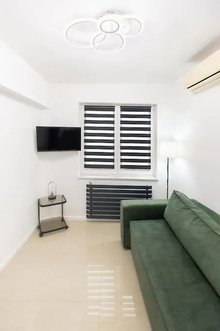 Modern 2Br Apt In The City Center Apartment Bucharest