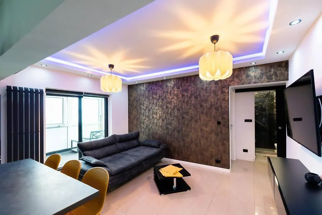 Modern 2Br Apt In The City Center Apartment Bucharest 0*,  Romania