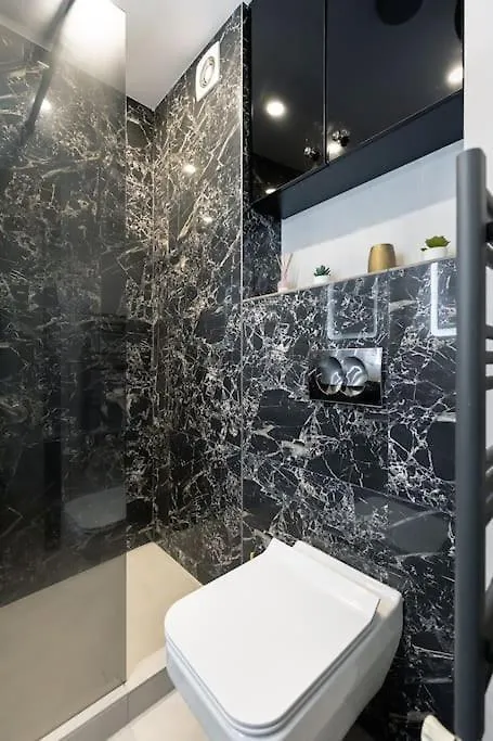 Modern 2Br Apt In The City Center Apartment Bucharest Romania